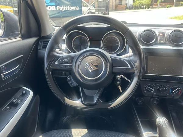 Suzuki Swift 1.2i 66kW AllGrip serviska - foto 7