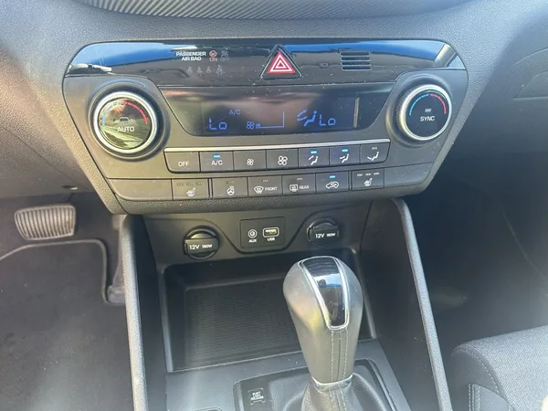 Hyundai Tucson 1.6 T-GDI 130kW 4x4 - foto 14