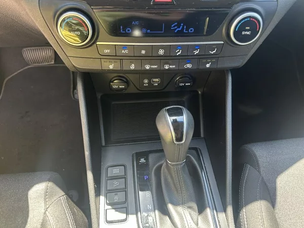 Hyundai Tucson 1.6 T-GDI 130kW 4x4 - foto 15