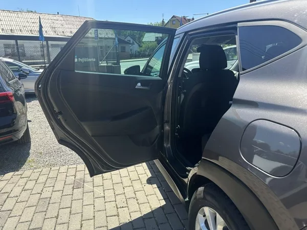 Hyundai Tucson 1.6 T-GDI 130kW 4x4 - foto 22
