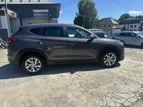 Hyundai Tucson 1.6 T-GDI 130kW 4x4 - foto 8