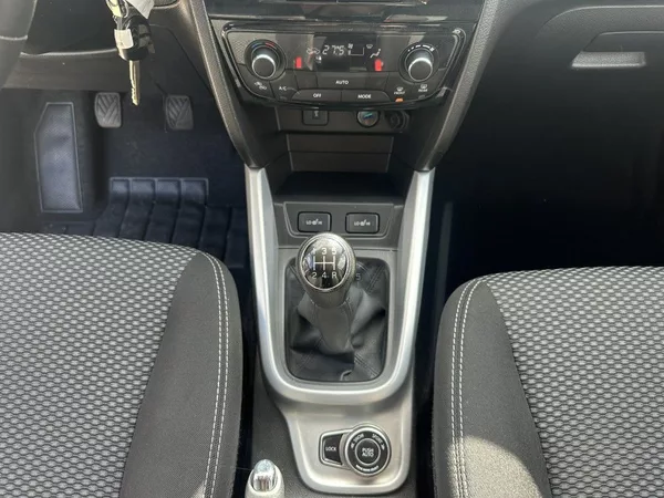 Suzuki Vitara 1.6i 88kW AllGrip 4x4 serviska - foto 13