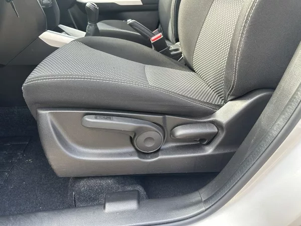 Suzuki Vitara 1.6i 88kW AllGrip 4x4 serviska - foto 16
