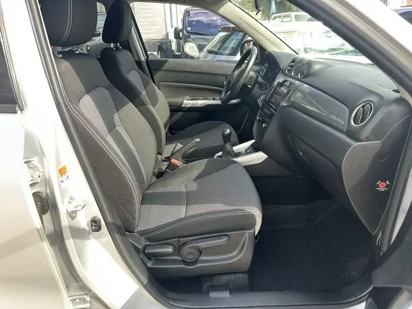 Suzuki Vitara 1.6i 88kW AllGrip 4x4 serviska - foto 26