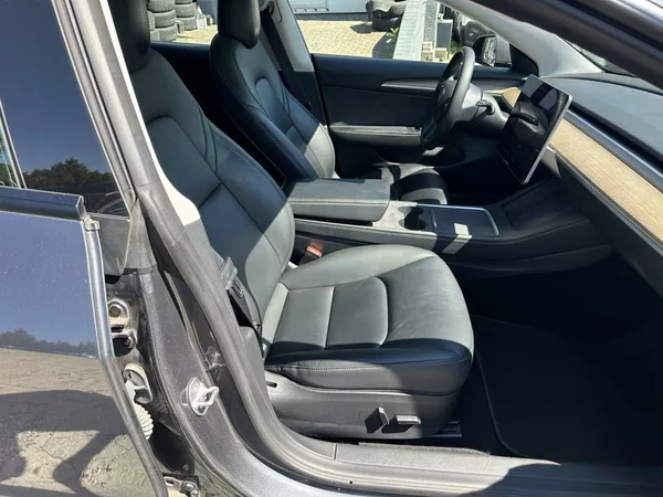 Tesla Model 3 Performance Dual AWD - foto 23