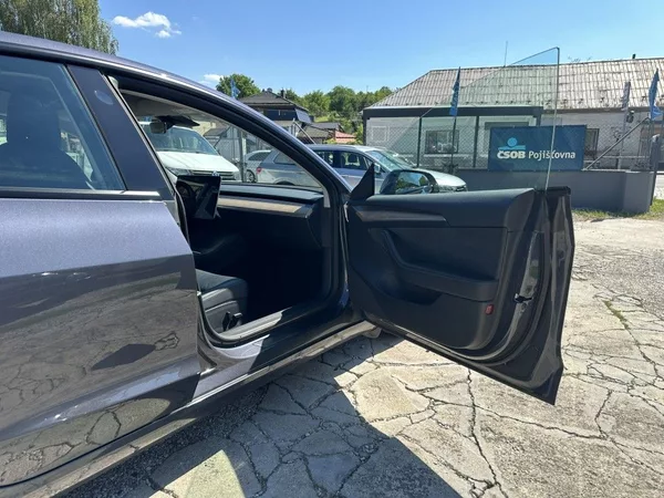 Tesla Model 3 Performance Dual AWD - foto 24