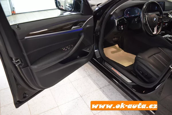 BMW Řada 5 2.0d LUXURY-LINE 98 000 KM TZ - foto 33