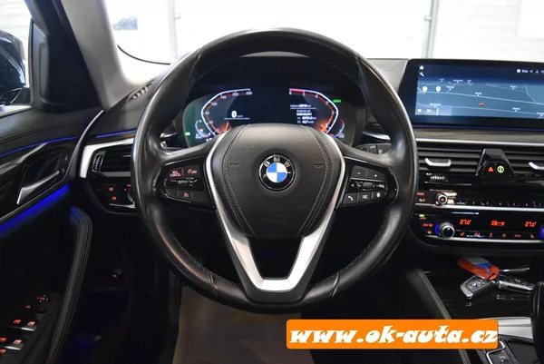 BMW Řada 5 2.0d LUXURY-LINE 98 000 KM TZ - foto 35