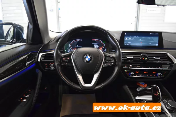 BMW Řada 5 2.0d LUXURY-LINE 98 000 KM TZ - foto 36