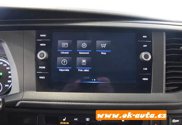 Volkswagen Transporter 2.0 TDI DSG 110kW 5 DVEŘÍ 2022 - foto 37