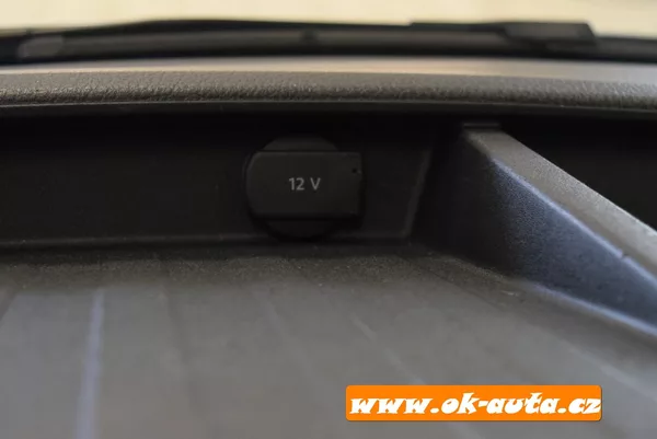 Volkswagen Transporter 2.0 TDI DSG 110kW 5 DVEŘÍ 2022 - foto 41