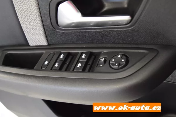 Citroën C4 X 1.2 PURETECH PACK 96 kW. - foto 35