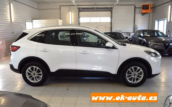 Ford Kuga 1.5 EBLUE TITANIUM 56 000 KM - foto 10