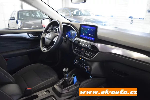 Ford Kuga 1.5 EBLUE TITANIUM 56 000 KM - foto 32
