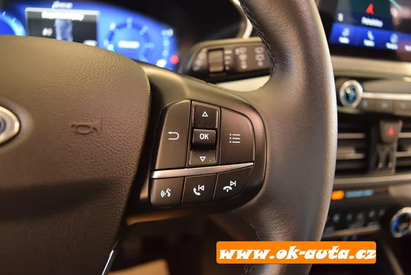Ford Kuga 1.5 EBLUE TITANIUM 56 000 KM - foto 33