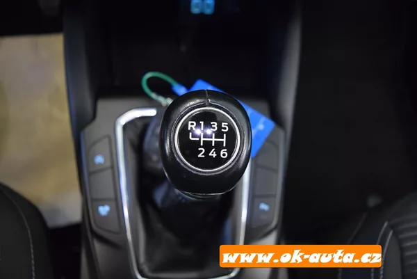 Ford Kuga 1.5 EBLUE TITANIUM 56 000 KM - foto 37