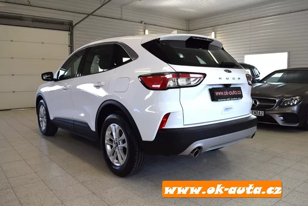 Ford Kuga 1.5 EBLUE TITANIUM 56 000 KM - foto 4