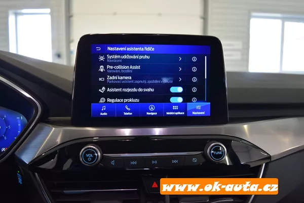 Ford Kuga 1.5 EBLUE TITANIUM 56 000 KM - foto 44