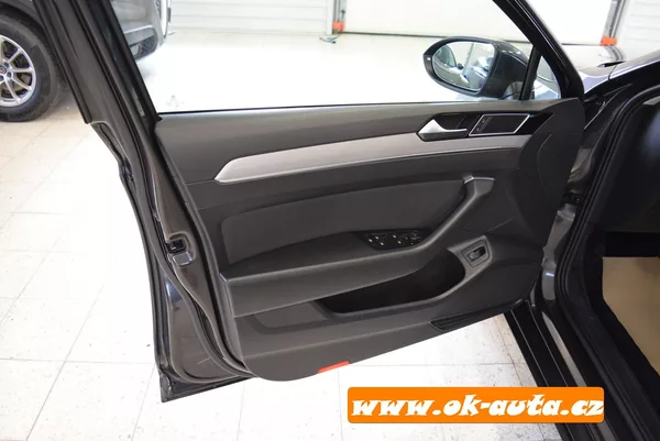 Volkswagen Passat 2.0 TDI BUSINESS DSG 97 000 KM - foto 25