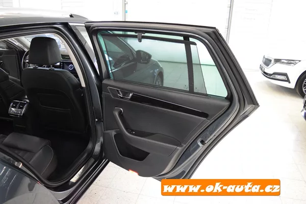 Škoda Superb 1.4 TSI iV LAURIN & KLEMENT - foto 30
