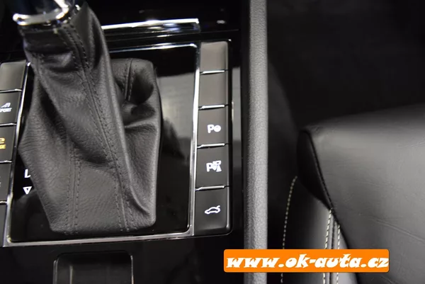 Škoda Superb 1.4 TSI iV LAURIN & KLEMENT - foto 52