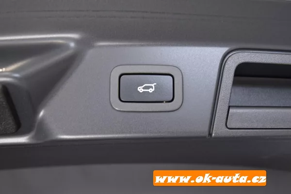Land Rover Range Rover Velar R-DYNAMIC AWD 2021-DPH - foto 25