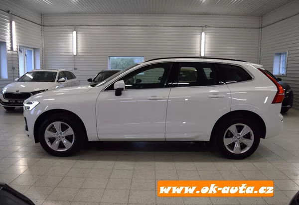 Volvo XC60 2.0 B4 AWD MOMENTUM 2022 - foto 2