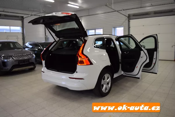 Volvo XC60 2.0 B4 AWD MOMENTUM 2022 - foto 21