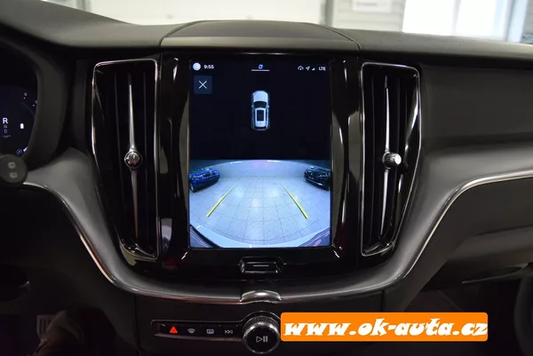 Volvo XC60 2.0 B4 AWD MOMENTUM 2022 - foto 36