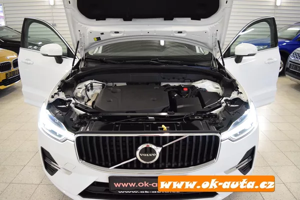 Volvo XC60 2.0 B4 AWD MOMENTUM 2022 - foto 45