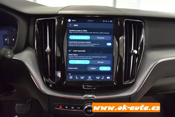 Volvo XC60 2.0 B4 AWD MOMENTUM 2022 - foto 48