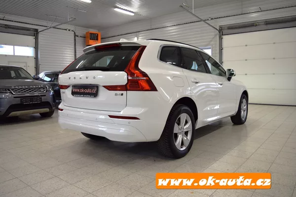 Volvo XC60 2.0 B4 AWD MOMENTUM 2022 - foto 7