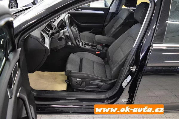 Volkswagen Passat 2.0 TDI BREAK LIFE DSG 2023 - foto 13