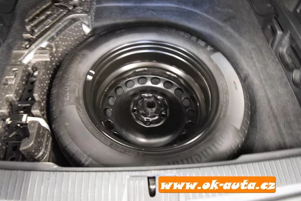Volkswagen Passat 2.0 TDI BREAK LIFE DSG 2023 - foto 19