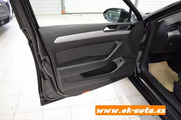 Volkswagen Passat 2.0 TDI BREAK LIFE DSG 2023 - foto 28