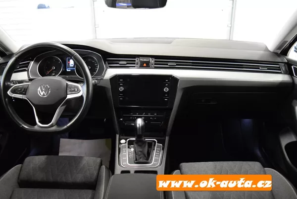 Volkswagen Passat 2.0 TDI BREAK LIFE DSG 2023 - foto 32