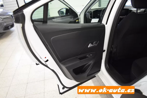Opel Mokka 1.2 PT EDITION ČR 2023 - foto 23