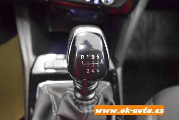 Opel Mokka 1.2 PT EDITION ČR 2023 - foto 37