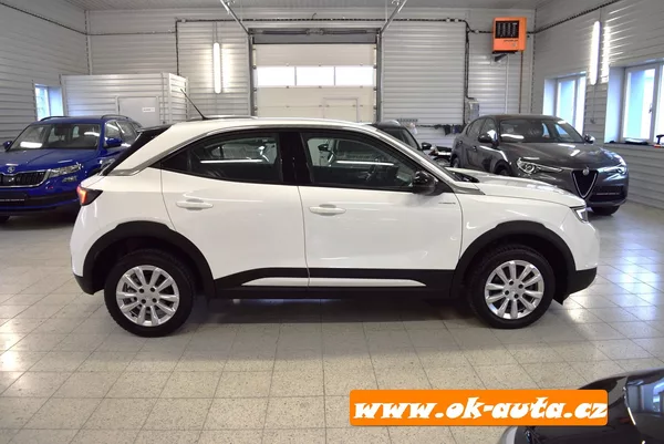 Opel Mokka 1.2 PT EDITION ČR 2023 - foto 9