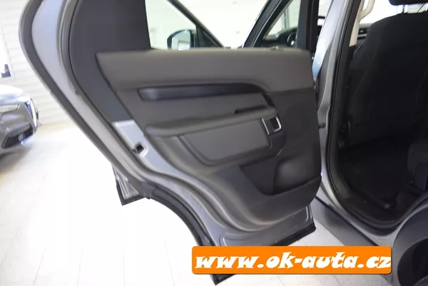 Land Rover Discovery 2.0 TD4 AWD 177 kW 2020 - foto 28