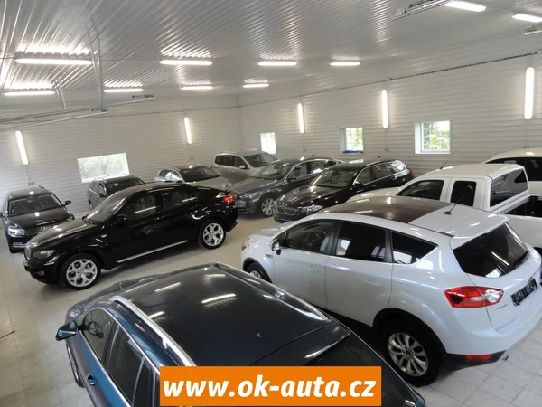 Land Rover Discovery 2.0 TD4 AWD 177 kW 2020 - foto 55