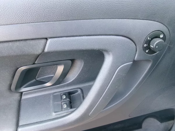 Škoda Fabia 1,2 TSI KLIMA ALU HF BT - foto 10