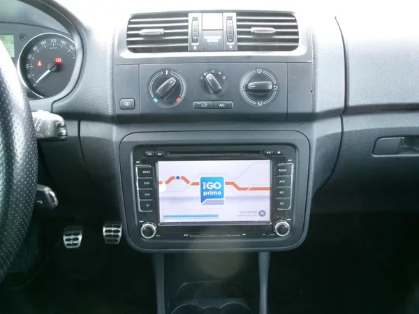 Škoda Fabia 1,2 TSI KLIMA ALU HF BT - foto 24