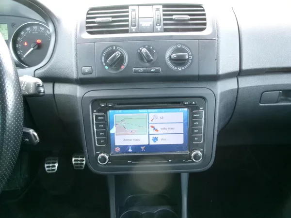 Škoda Fabia 1,2 TSI KLIMA ALU HF BT - foto 25