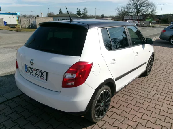 Škoda Fabia 1,2 TSI KLIMA ALU HF BT - foto 5