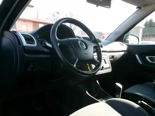 Škoda Fabia 1,4 16V AC ALU VÝHŘEV - foto 21