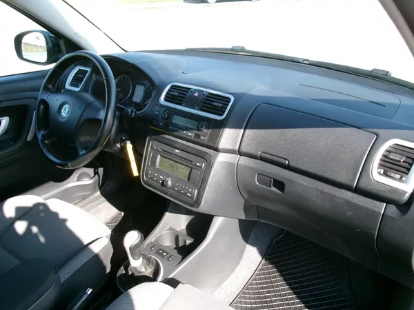 Škoda Fabia 1,4 16V AC ALU VÝHŘEV - foto 23
