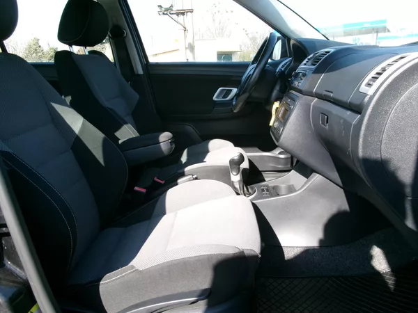 Škoda Fabia 1,4 16V AC ALU VÝHŘEV - foto 24