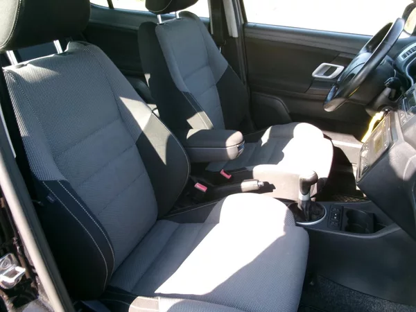 Škoda Fabia 1,4 16V AC ALU VÝHŘEV - foto 25