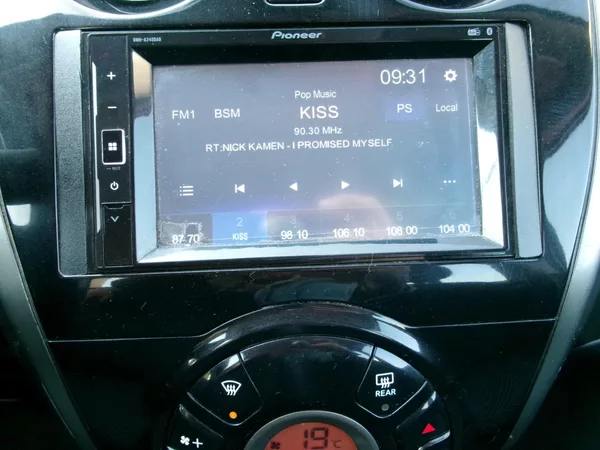 Nissan Note 1.2i AC BT HF ALU TEMP - foto 16